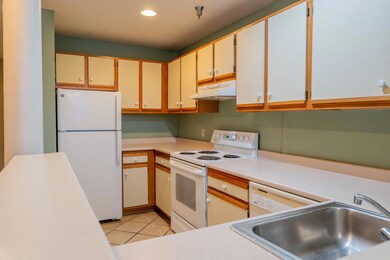 6-web-or-mls-315 Saco Island Terrace-6