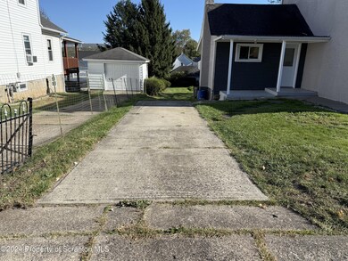 110 4th St, Olyphant, PA 18447 - photo 4