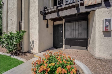 1440 Vegas Valley Dr unit 1, Las Vegas, NV 89169 - photo 2