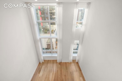 301 E 61st St unit 5D, New York, NY 10065 - photo 4