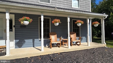 8368 Brock Bridge Rd, Laurel, MD 20724 - photo 3