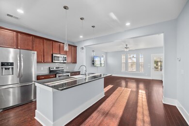 313 Oakbend Street