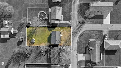 621 Larwill St, Crestline, OH 44827 - photo 4