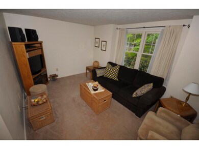 24 Leith Ct unit 24, Nashua, NH 03063 - photo 5