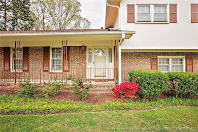 481 Lennox Dr, Fayetteville, NC 28303 - photo 4