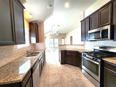 15619 Whispering Green Dr, Cypress, TX 77429 - photo 6