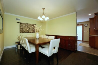 306 Malvine Ave, Staten Island, NY 10309 - photo 7