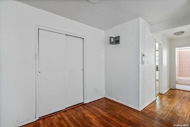 2860 Bailey Ave unit 4F, Bronx, NY 10463 - photo 5