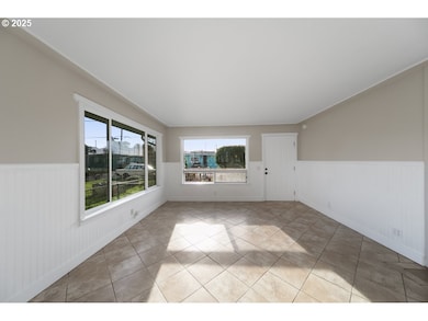 665 Front St, Gardiner, OR 97441 - photo 7