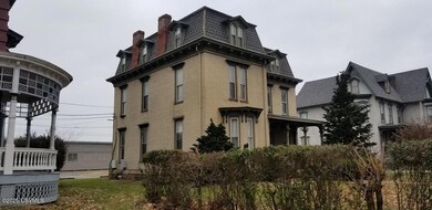 936 W 4th St, Williamsport, PA 17701 - photo 4