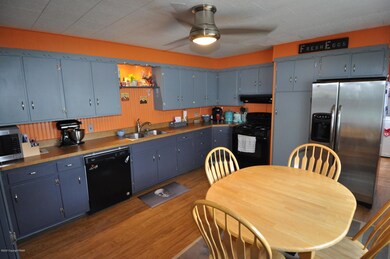 503 North St, Jim Thorpe, PA 18229 - photo 4