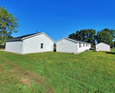 8181 E County Road 195 S, New Point, IN 47240 - photo 7