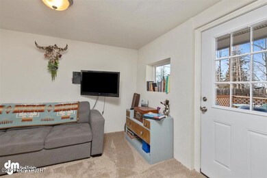 05-Living Room 20210430-DW-2552