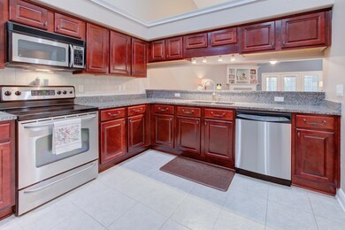 4247 Jade Loop MLS Size-10
