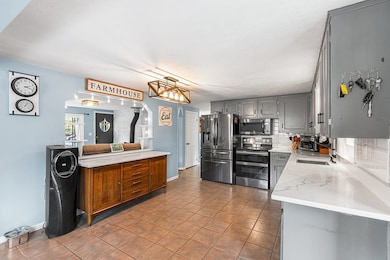 73 N Common Rd, Westminster, MA 01473 - photo 7