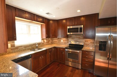 1604 Brimfield Cir, Sykesville, MD 21784 - photo 3