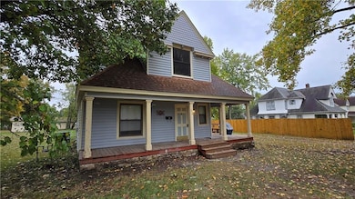 210 N Wells St, Odessa, MO 64076 - photo 2