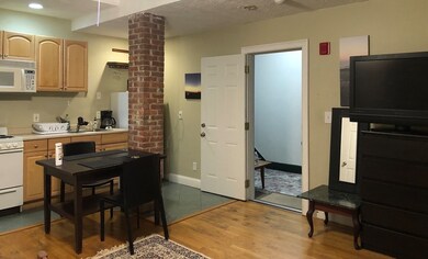 318 Tappan St unit A, Brookline, MA 02445 - photo 5