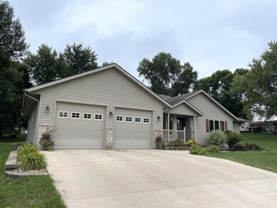 1622 Keystone Dr, Albert Lea, MN 56007 - photo 3
