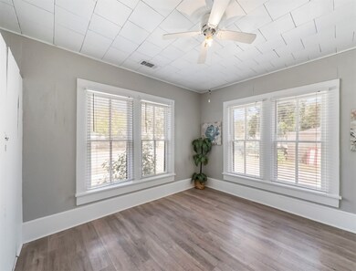 1129 5th St, Rosenberg, TX 77471 - photo 6