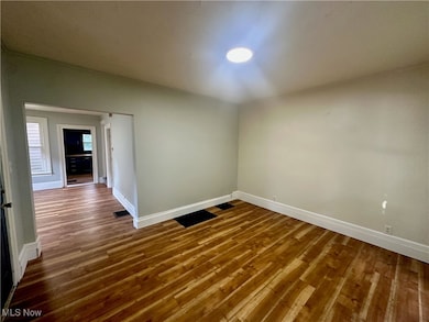 251 Arch St, Akron, OH 44304 - photo 4