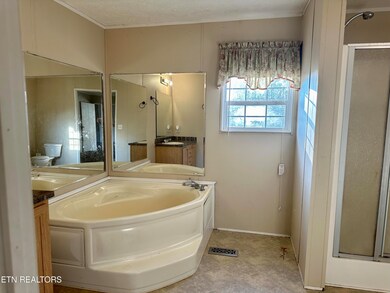 209 Pomona Ct, Crossville, TN 38571 - photo 6