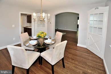 129 N Abingdon St, Arlington, VA 22203 - photo 3