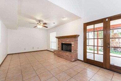 2153-E-Alameda-Dr-High-Res--7