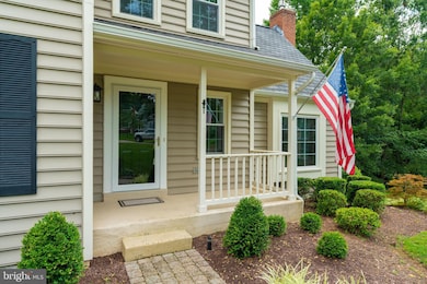 7763 Northedge Ct, Springfield, VA 22153 - photo 3