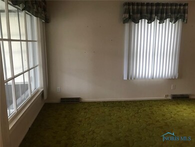 2302 108th St, Toledo, OH 43611 - photo 5