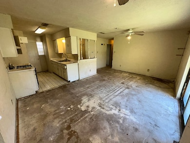 6415 Cinnamon Oaks Dr, Dallas, TX 75241 - photo 2