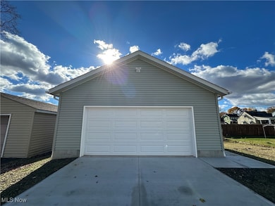 42 Wilson St, Struthers, OH 44471 - photo 5