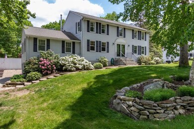 34 White Plains Ave, Londonderry, NH 03053 - photo 2