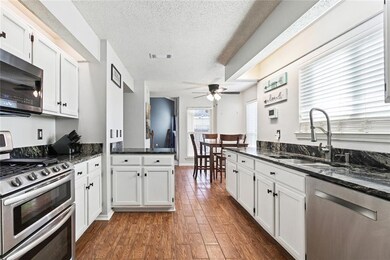 4820 Wood Forest Dr, Marrero, LA 70072 - photo 5