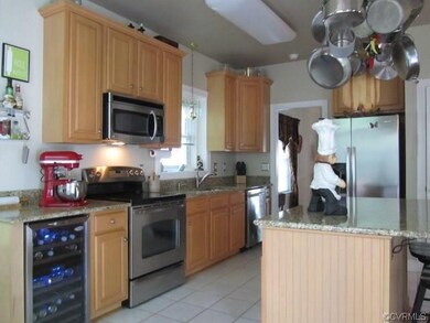 Eat In Kitchen - Major Appliances Convey - Check O