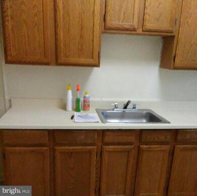 1310 Silverthorne Rd, Baltimore, MD 21239 - photo 2