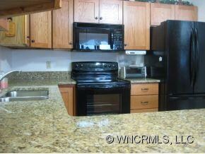 Totally new kitchen w/granite