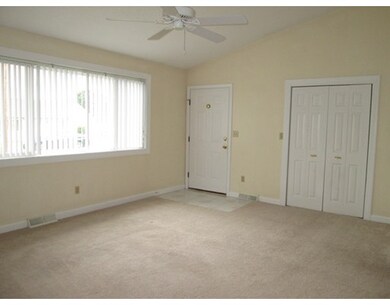 82 Outer Dr unit 82, Chicopee, MA 01022 - photo 7