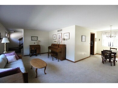 18 Hampton Dr, Nashua, NH 03063 - photo 5