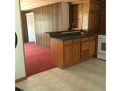 303 10th Ave, Woonsocket, RI 02895 - photo 5