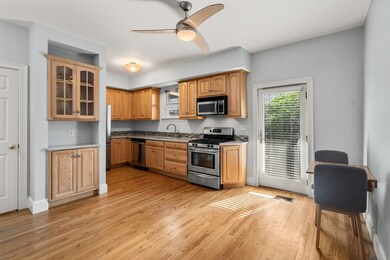 166 O St unit 1, Boston, MA 02127 - photo 2