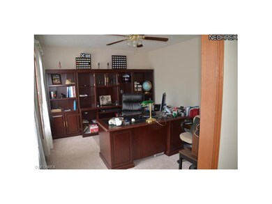 10870 Crestwood Dr, Willoughby, OH 44094 - photo 6