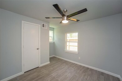 13521 Peoria St unit 2, Houston, TX 77015 - photo 3