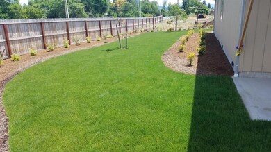 8252 Dime Ln, White City, OR 97503 - photo 7