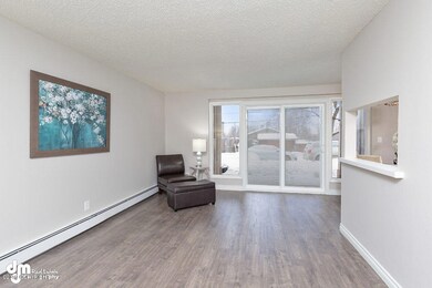 Living Room_KI_08-SMALL