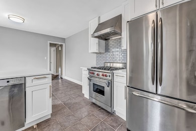 10026 S Spaulding Ave, Evergreen Park, IL 60805 - photo 7