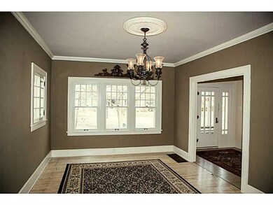 907 W 8th St, Anderson, IN 46016 - photo 6