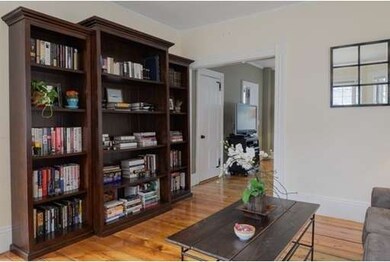 25 Rowland St, Marblehead, MA 01945 - photo 4