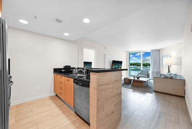 505 N Ft Lauderdale Bch Blvd unit 713, Fort Lauderdale, FL 33304 - photo 3