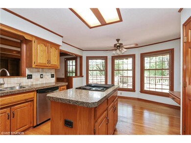 Eat in kitchen with granite counters, new stove, m